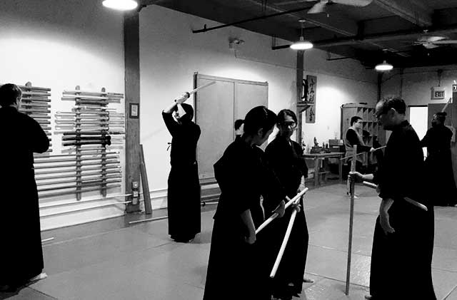 Thursday Zazen & Hojo, Iaido/Kenjutsu, Jodo, Naginata NIsshoku Jodo KogetsuKai_11